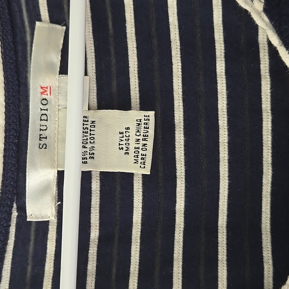 Studio M Peplum Top Size Large - Picture 2 of 4